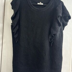 Maurice’s short sleeve sweater cute ruffly sleeve size large